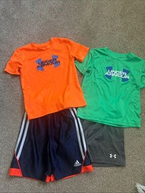 Under Armour Short Sleeve Logo Tees in Bright Orange & Green
